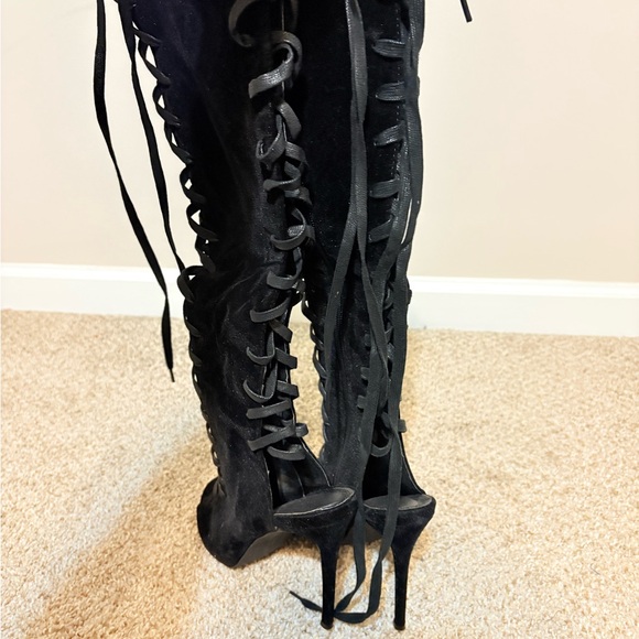 Black Heeled Boots with Lace-Up Design and High Stiletto Heel - Picture 4 of 6